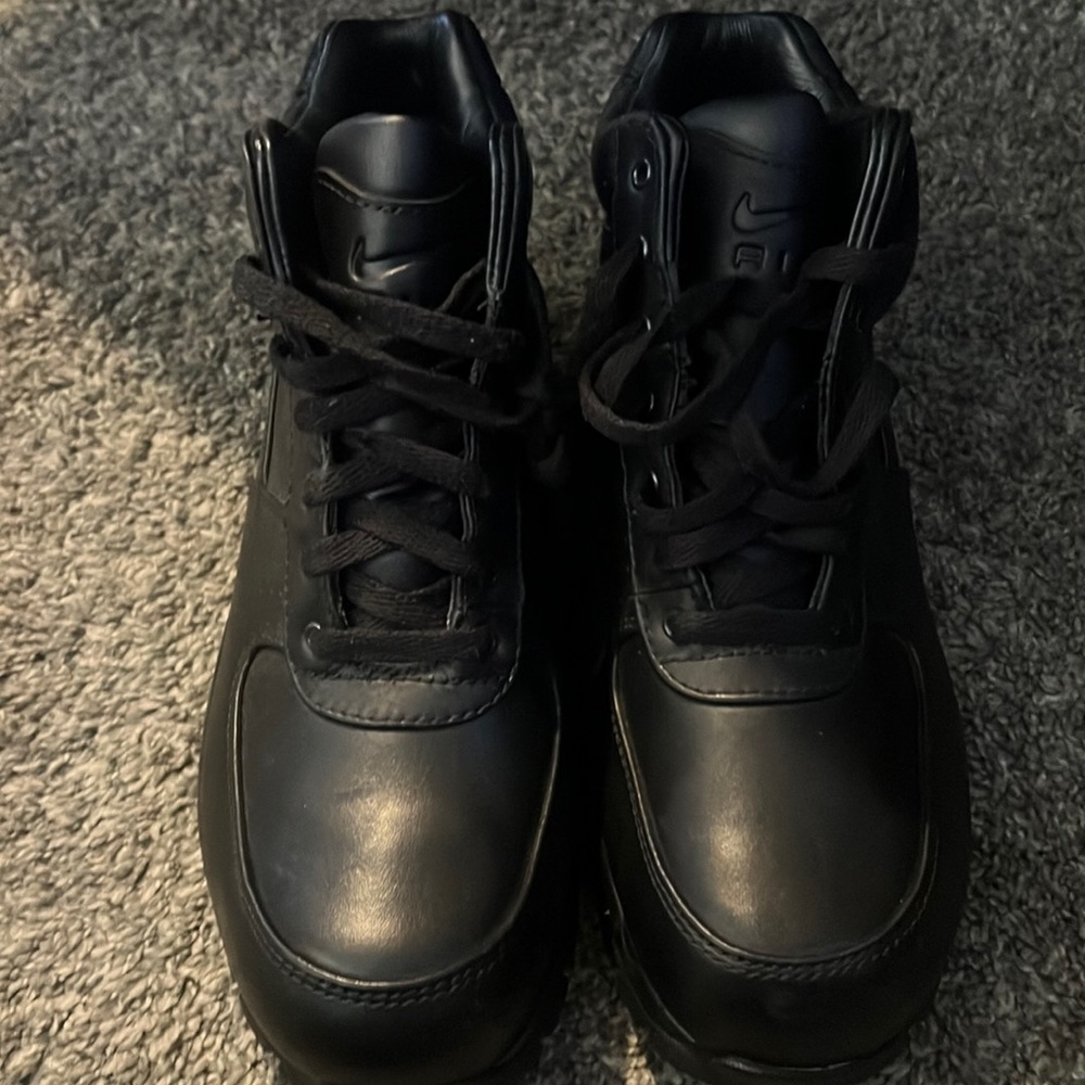 Nike boots !! Wore few times